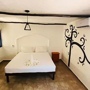3* Hotel Luna Maya