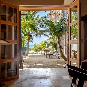 3* Отель La Del Sol Boutique