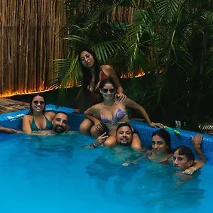 Maui Hostel